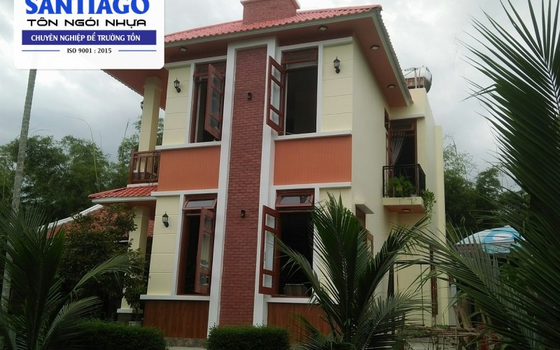 Ngói Nhựa Ở Miền Trung: Công Trình Thực Tế Và Lưu Ý Mùa Bão