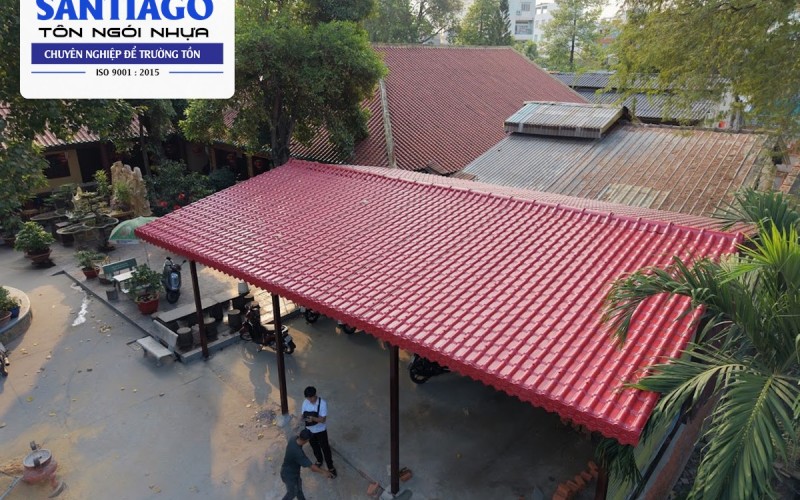 Mái Che Sân, Nhà Để Xe, Lối Đi: Dùng Tôn Nhựa Cho Mát Và Ít Ồn