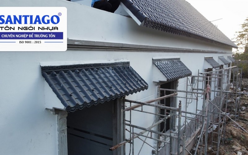 Mái Hiên Cửa Sổ Bị Hắt Mưa: Làm Ô Văng Bằng Ngói Nhựa Âm Dương