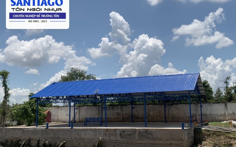 Tôn Ngói Nhựa Cho Nhà Miền Tây: Công Trình Thực Tế