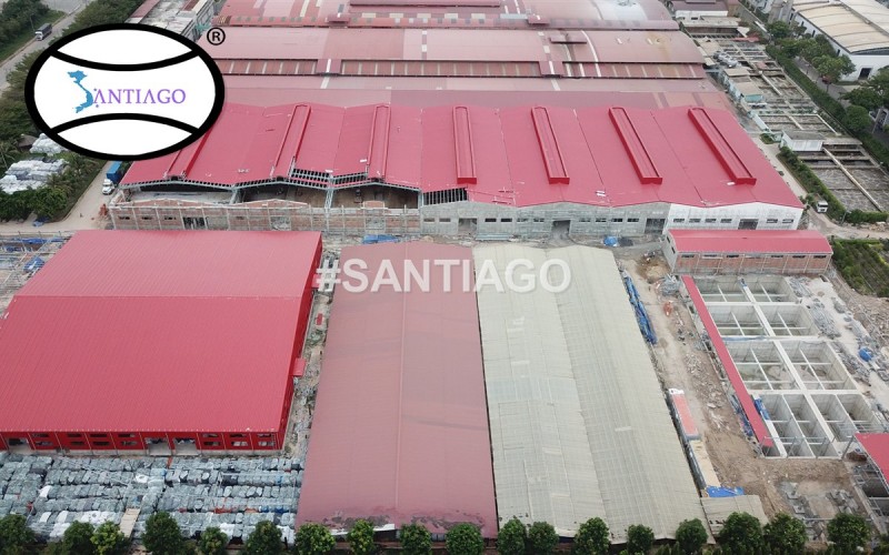 Tôn Nhựa Màu Đỏ: Công Trình Thực Tế Và Cách Chọn Màu Tôn Nhựa