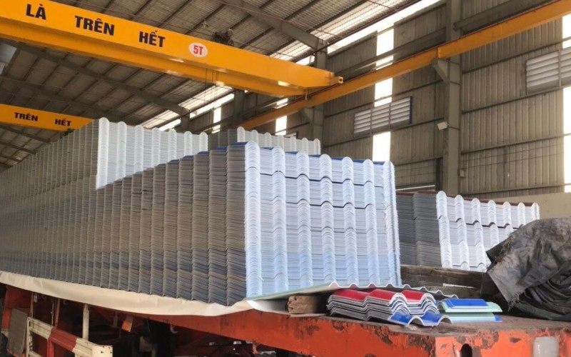 Mua Tôn Ngói Nhựa Santiago: Đặt Hàng, Giao Nhận Và Bảo Quản